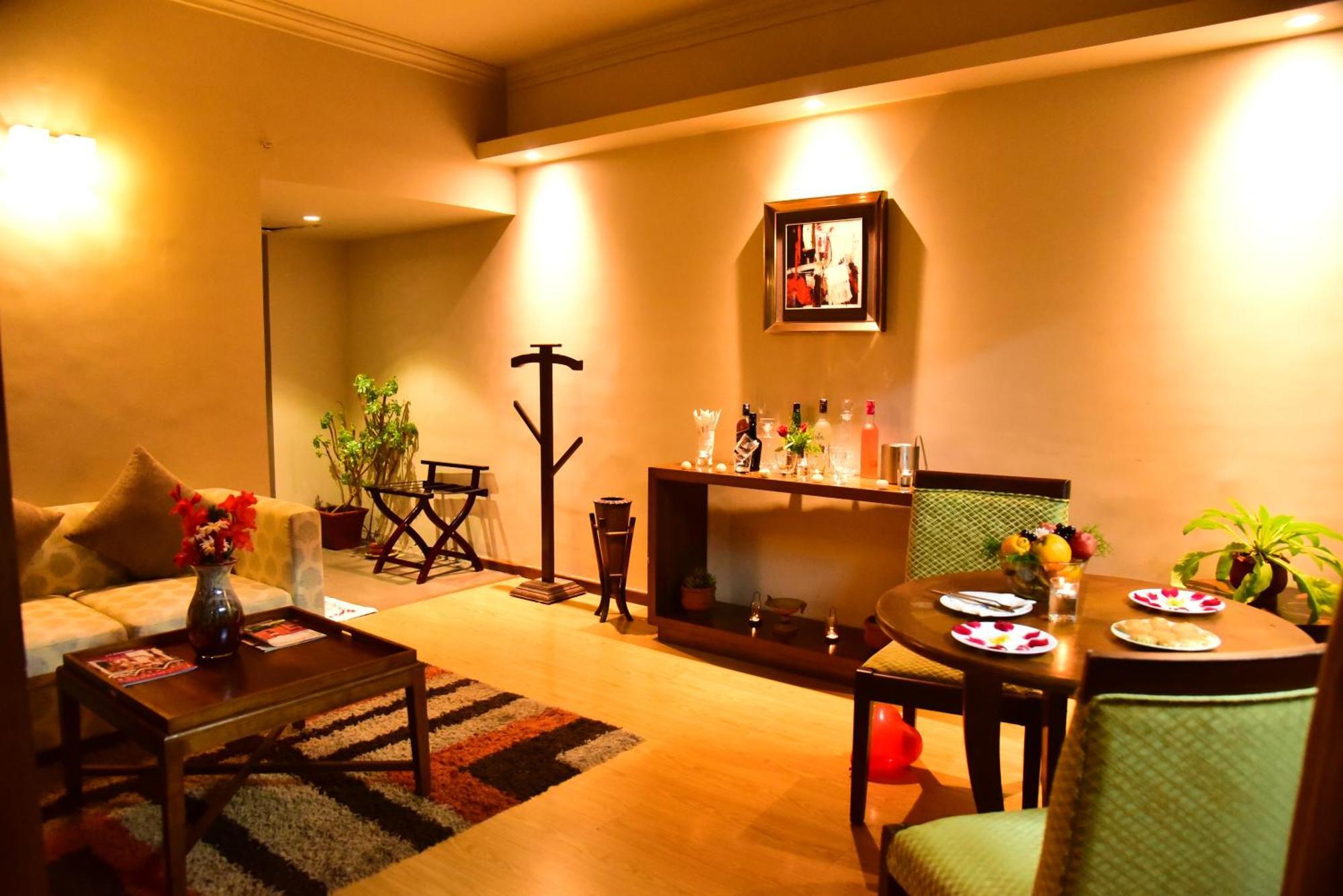 Sinclairs Retreat Ooty Hotel Bagian luar foto